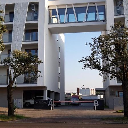 Apartament Mila Z Duzym Tarasem I Miejscem Parkingowym Kolobrzeg Exterior photo