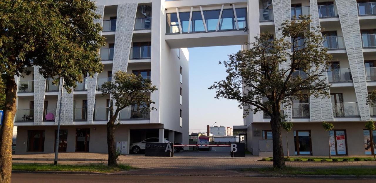 Apartament Mila Z Duzym Tarasem I Miejscem Parkingowym Kolobrzeg Exterior photo