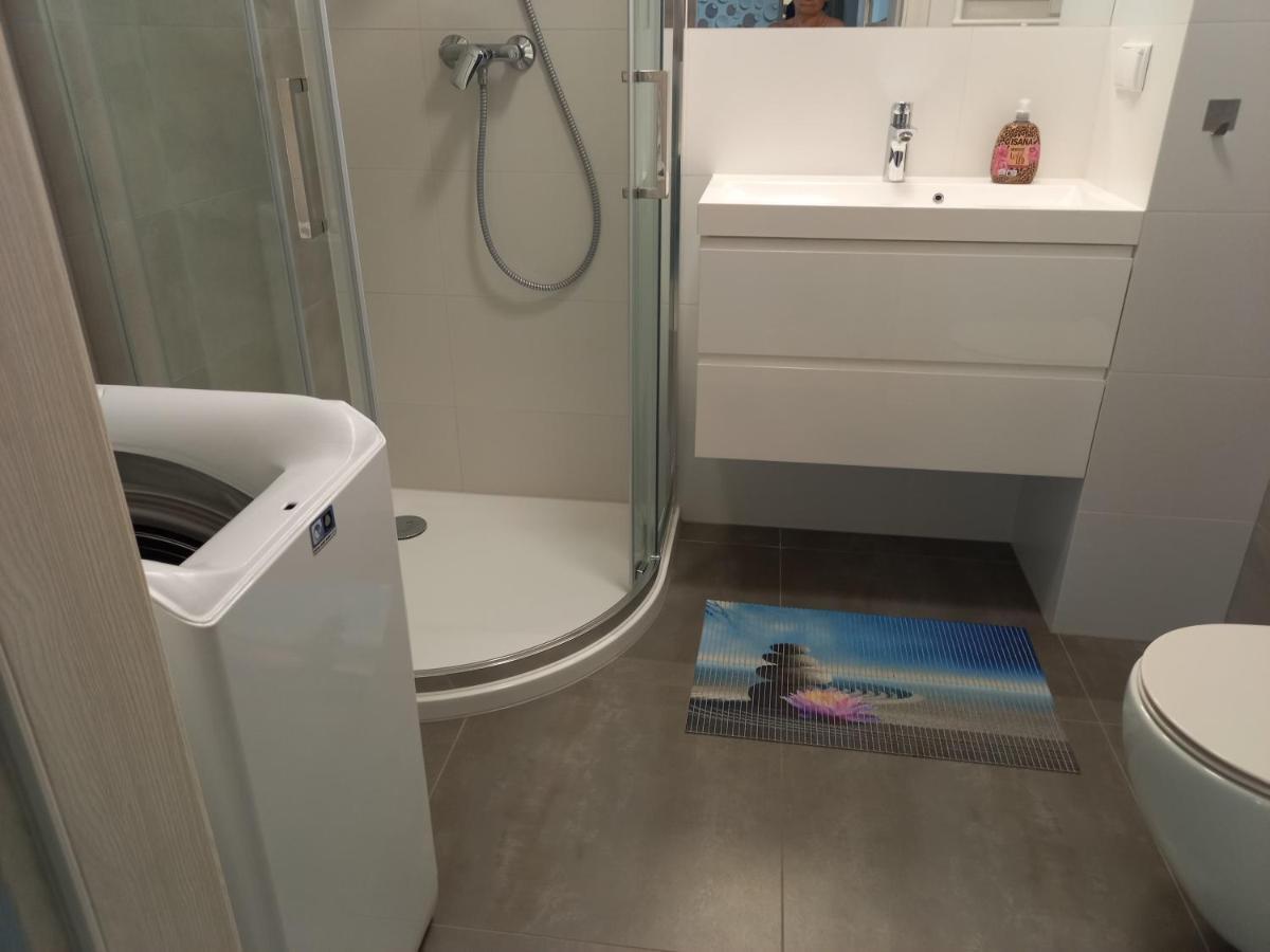 Apartament Mila Z Duzym Tarasem I Miejscem Parkingowym Kolobrzeg Exterior photo