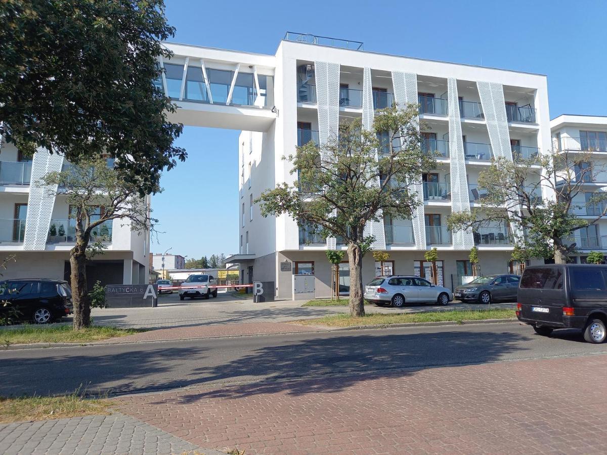 Apartament Mila Z Duzym Tarasem I Miejscem Parkingowym Kolobrzeg Exterior photo