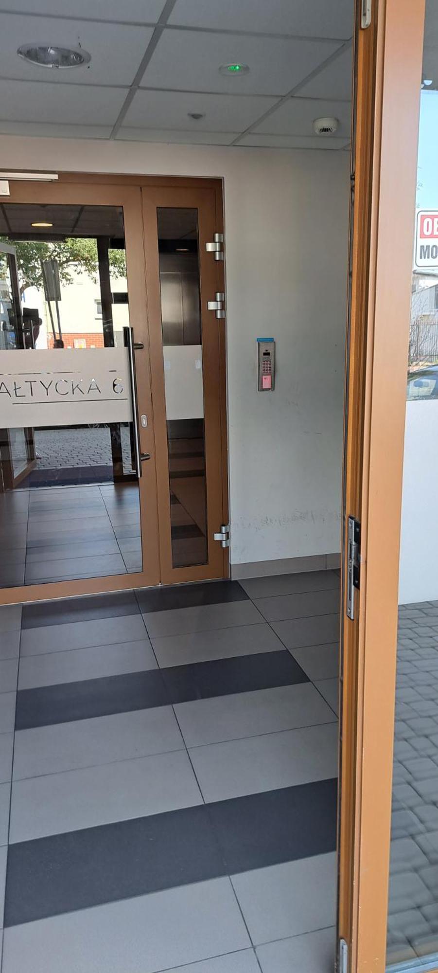 Apartament Mila Z Duzym Tarasem I Miejscem Parkingowym Kolobrzeg Exterior photo