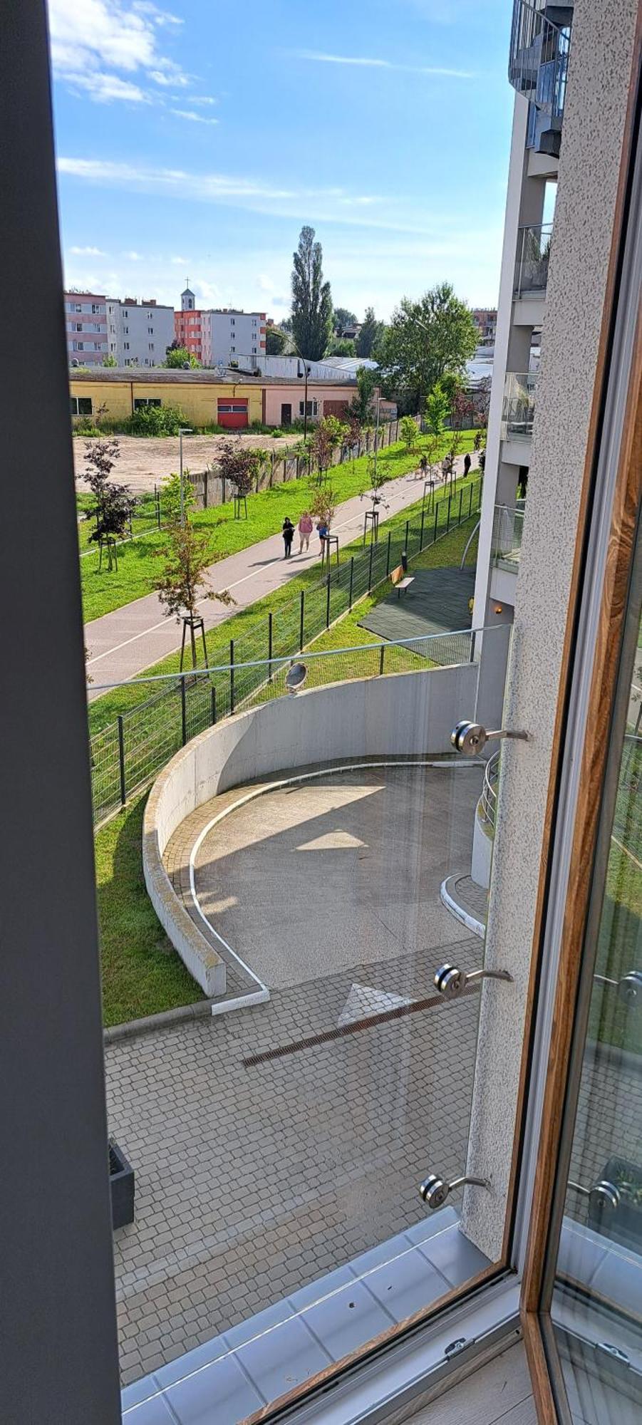Apartament Mila Z Duzym Tarasem I Miejscem Parkingowym Kolobrzeg Exterior photo
