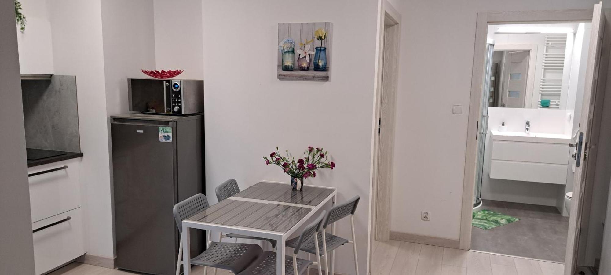 Apartament Mila Z Duzym Tarasem I Miejscem Parkingowym Kolobrzeg Exterior photo