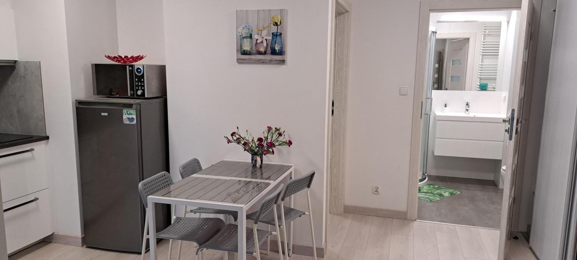 Apartament Mila Z Duzym Tarasem I Miejscem Parkingowym Kolobrzeg Exterior photo