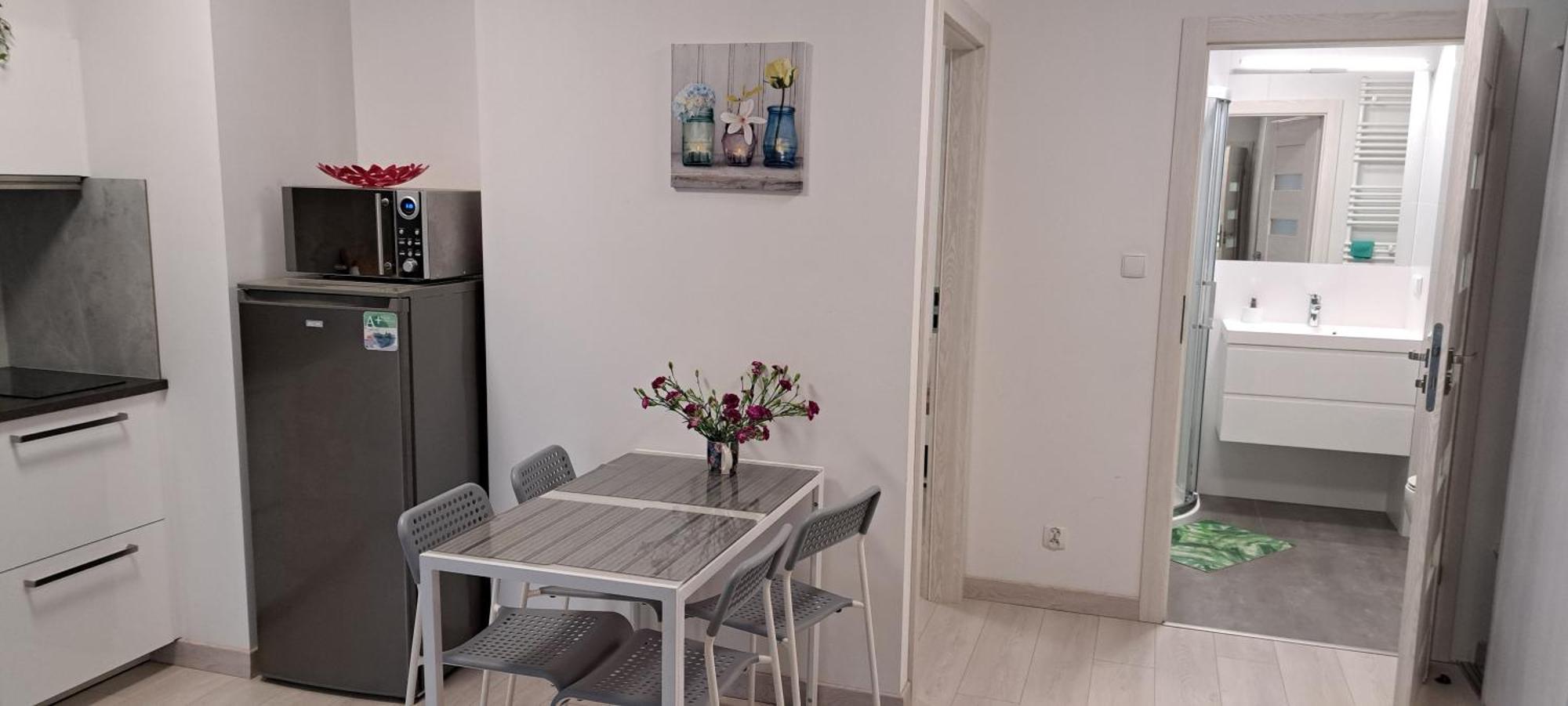Apartament Mila Z Duzym Tarasem I Miejscem Parkingowym Kolobrzeg Exterior photo